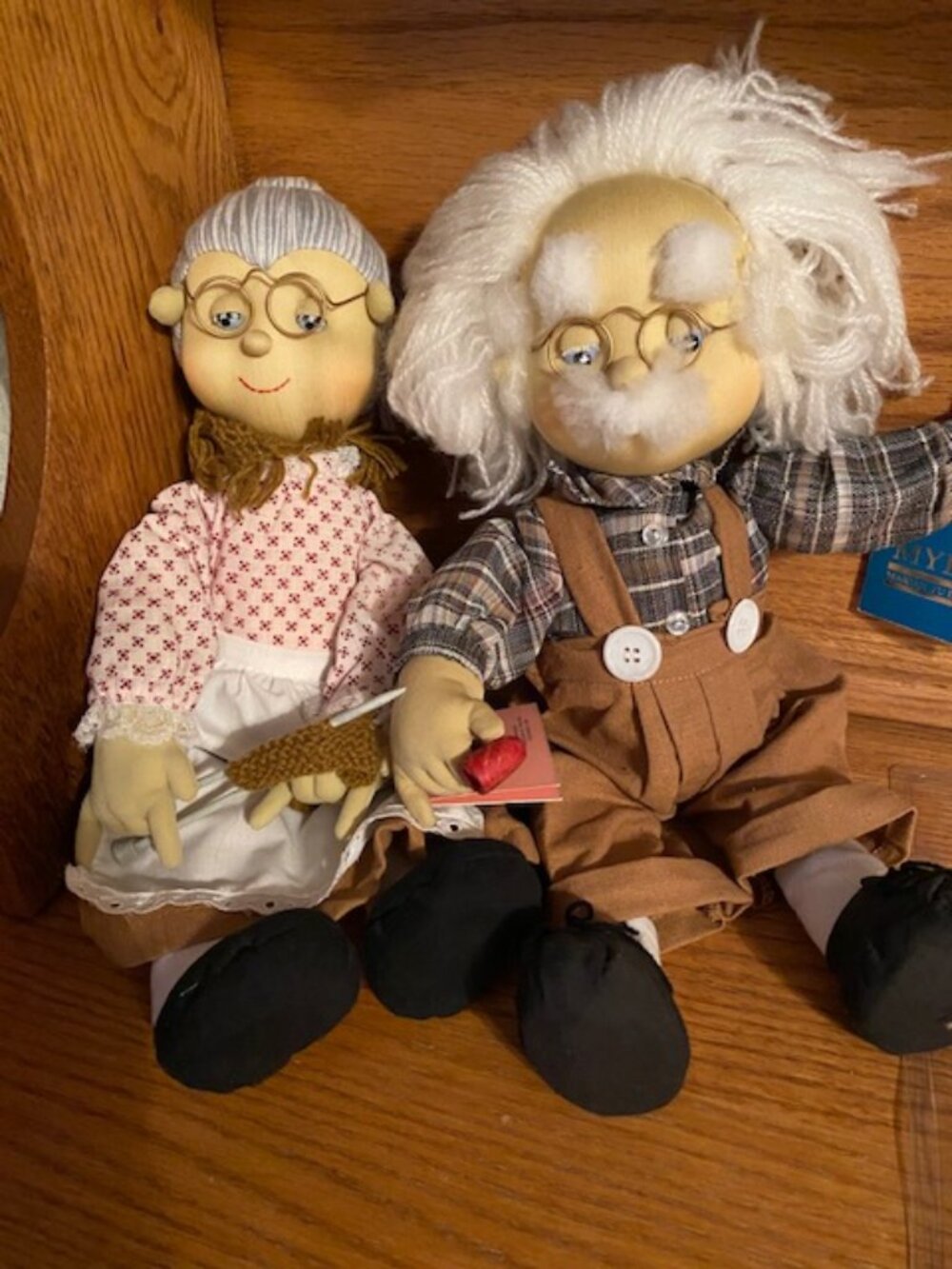 VINTAGE 1987 MARIAN YU GRANDMA & GRANDPA DOLLS